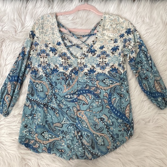 Blouse - Picture 2 of 2